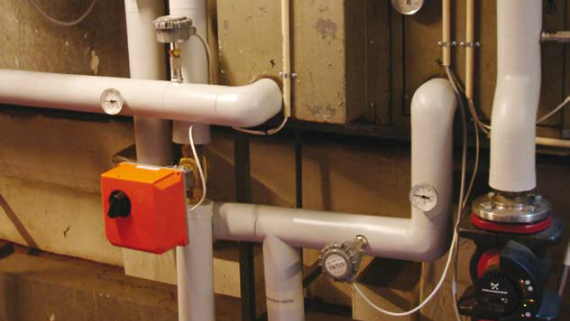 Pumpekoblinger i HVAC-anlæg 335-021 og 337-079